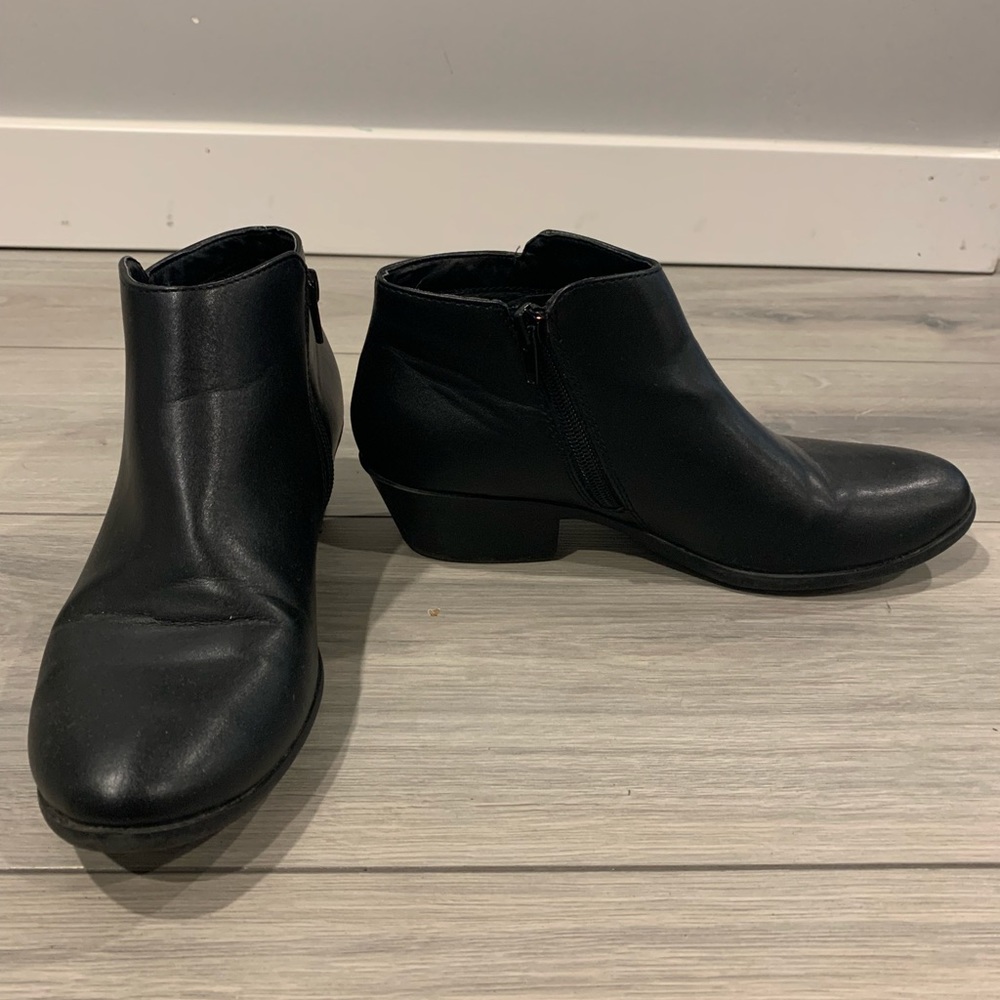 SODA low boots 6.5